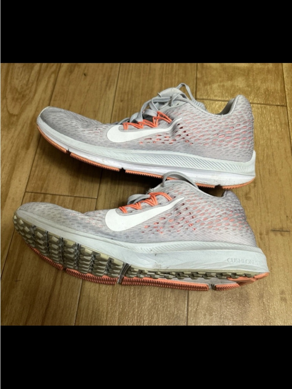 Nike Women’s Lightweight White & Coral Running Shoes - Picture 3 of 8